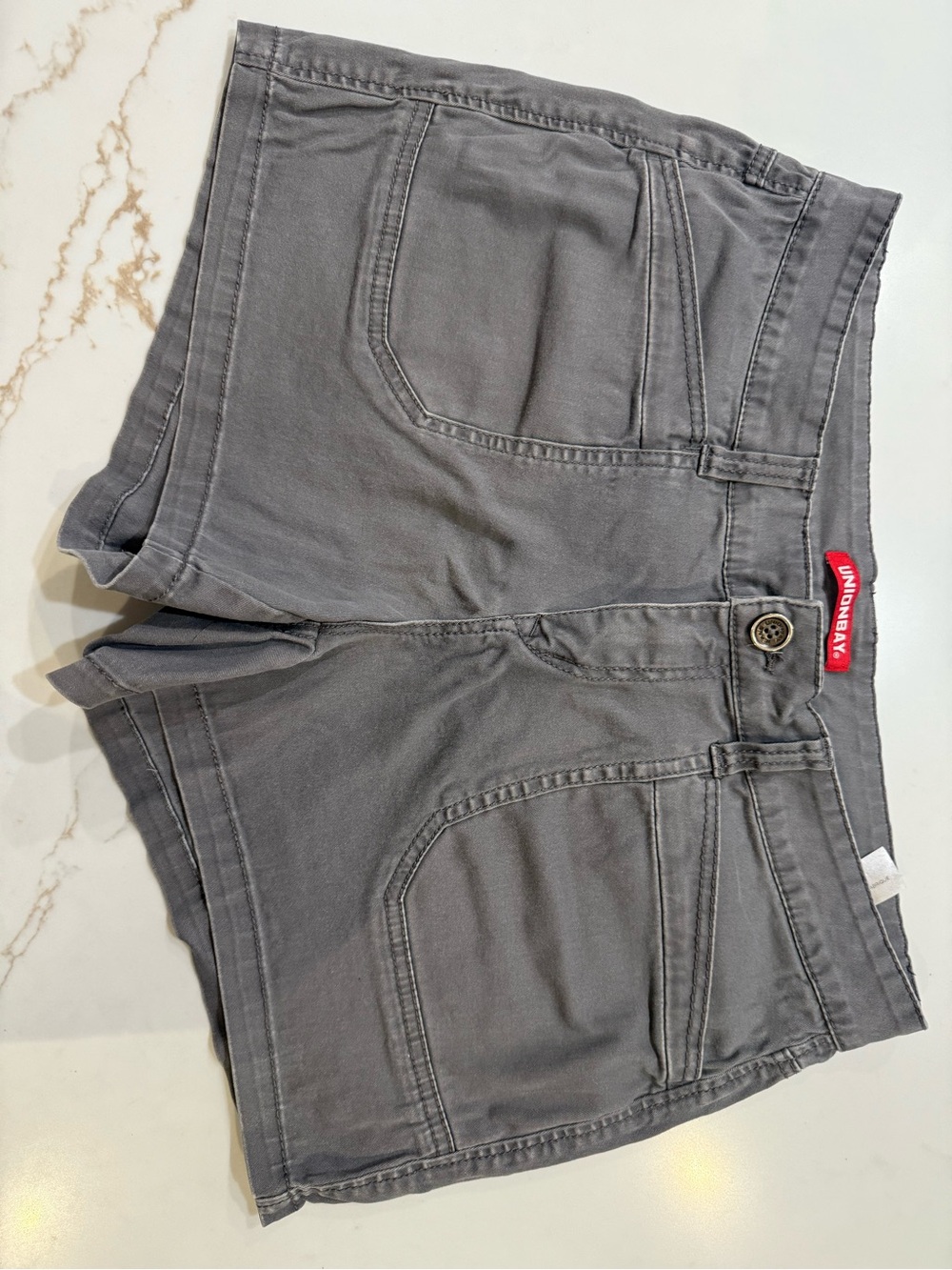 UNIONBAY Gray Casual Shorts with Red Logo Tag